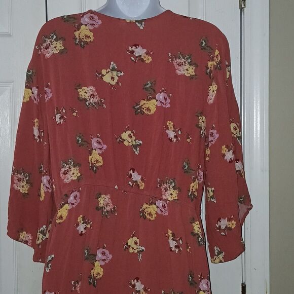 Xhilaration  dusty mauve  floral print faux wrap mini dress Sz XXL EUC - Picture 7 of 8